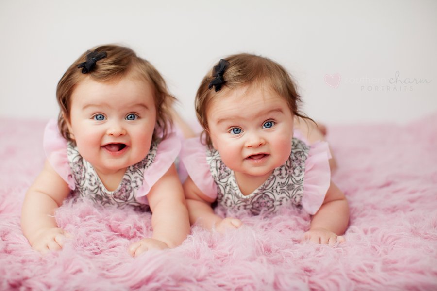 25 Most Beautiful & Cute Twins Baby Pictures