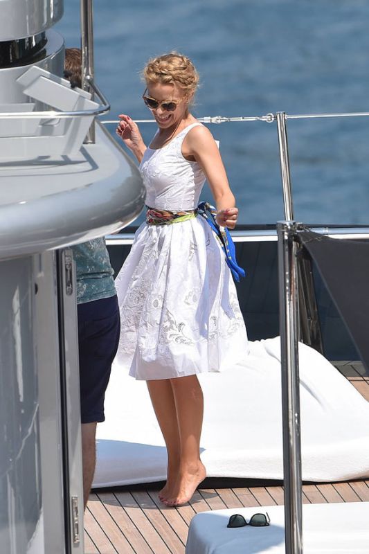 yacht formal dress code